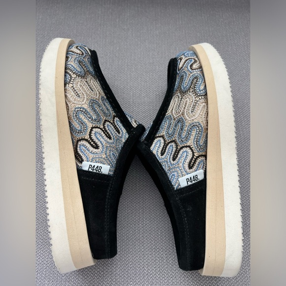 NWOT ⭐️P448 Slip-On Slippers - Picture 3 of 8